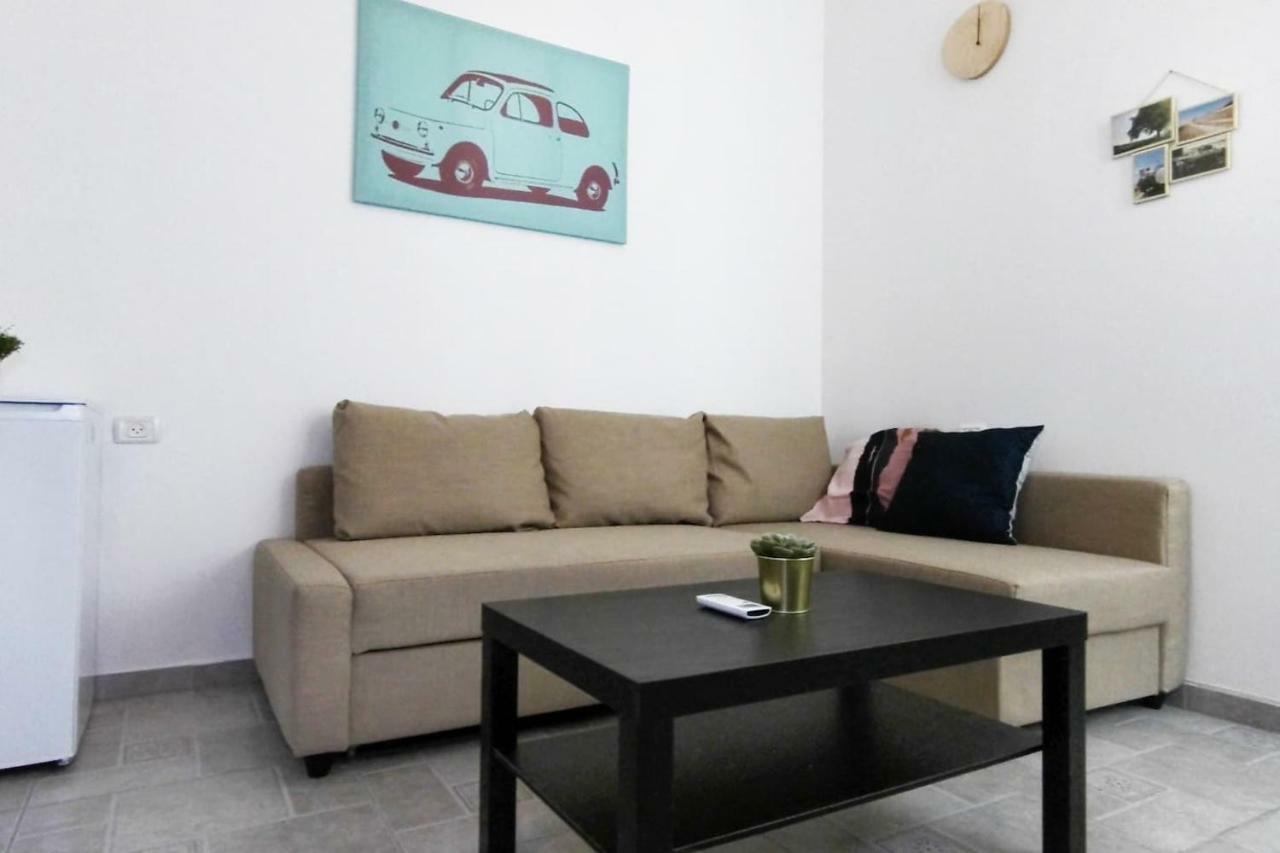 Trendy Apartments In The Heart Of Florentin With Free Netflix Тел Авив Екстериор снимка